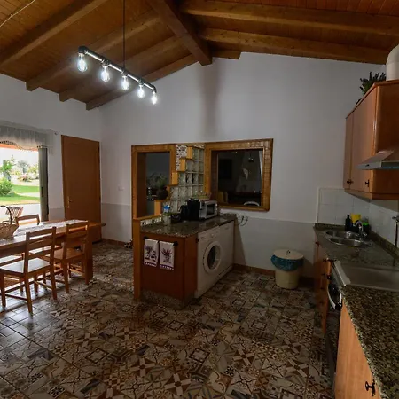 Casa Barxelo Con Piscina En 度假居 蒙福特·德·莱蒙斯